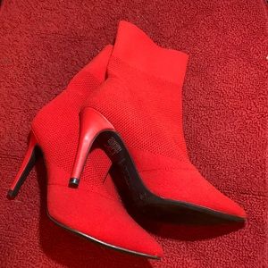 Red Boots size 6 1/2W. Ladies